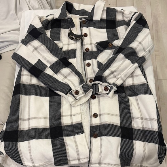 Who’s that girl? Plaid Button-Up Jacket - Picture 1 of 4